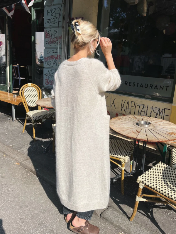 PetiteKnit - No frills Cardigan knitting pattern