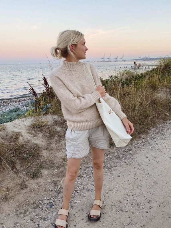 PetiteKnit - Novice Sweater knitting pattern