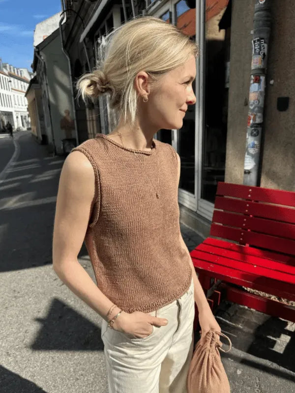 Petiteknit Cloud top knitting pattern (Finnish)