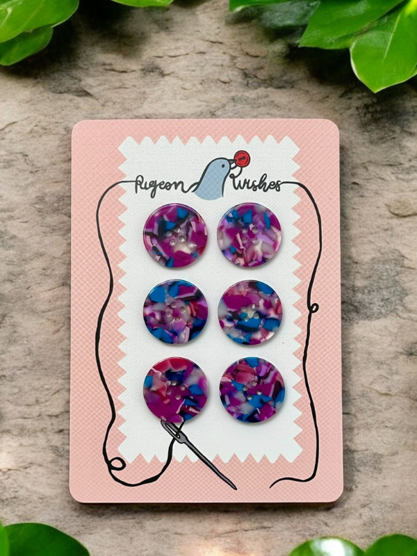 Pigeon Wishes Lucid button set 25 mm