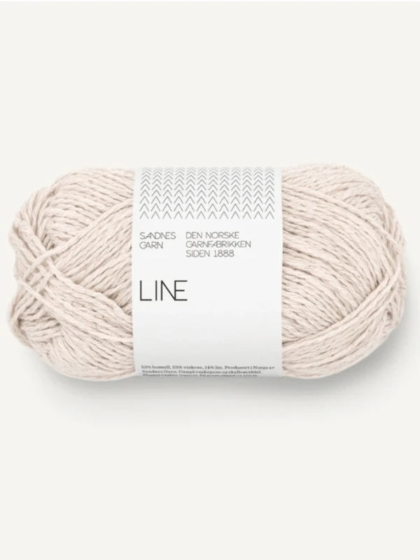 A skein of light beige Sandnes Garn Line yarn is shown, ideal for your Milly Sweater & Skirt Neuleohje Suomi + Sandnes Garn Line projects.