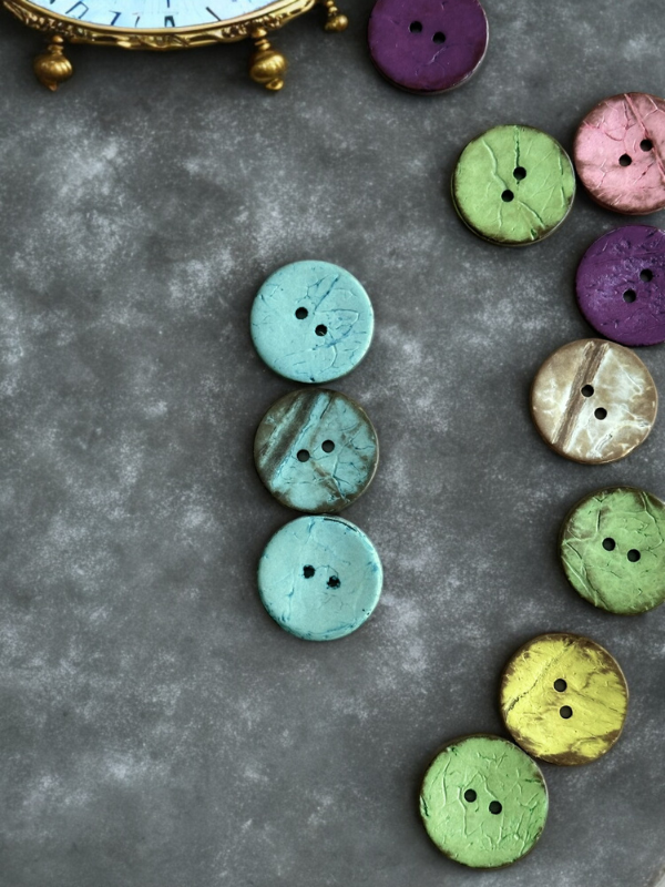 Coconut button colorful 22m