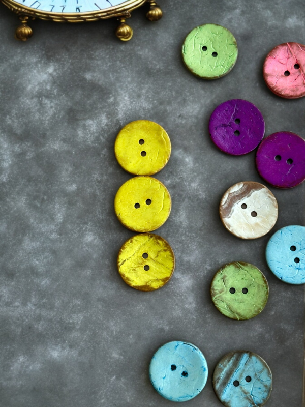 Coconut button colorful 22m