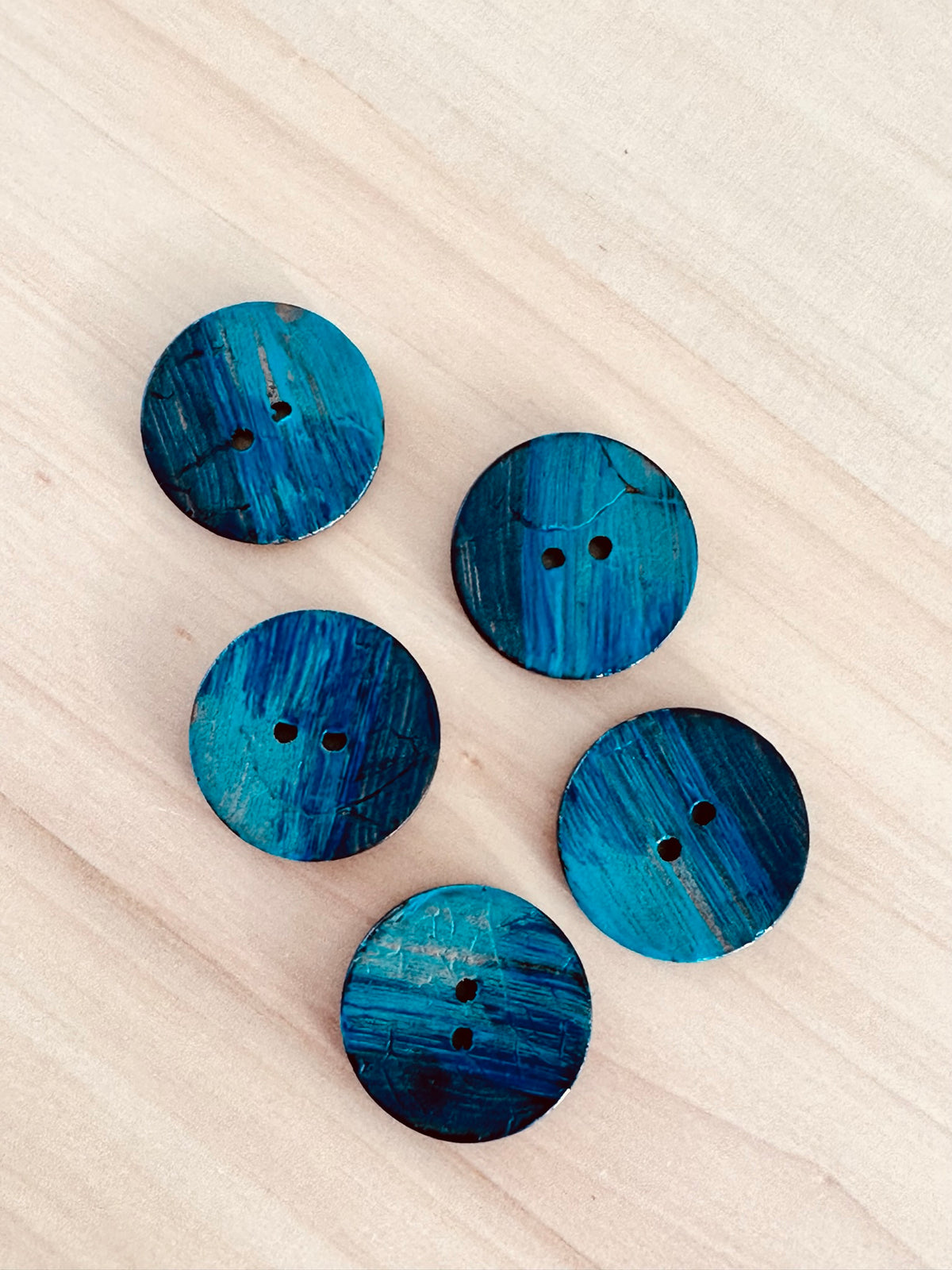Hand-painted recycled buttons 25mm