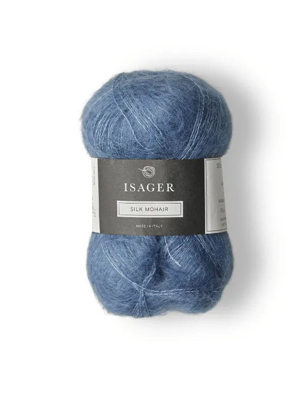Cumulus Blouse neuleohje + Isager Silk Mohair: A blue ball of mohair yarn with a black and white label, ideal for knitting projects like the Cumulus Blouse, shown on a white background.
