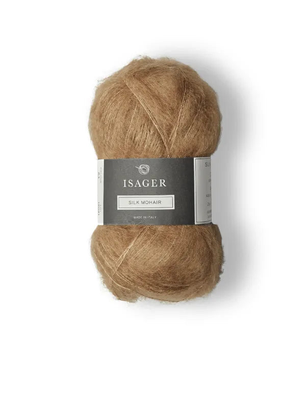 A ball of light brown Isager Silk Mohair yarn with a soft, fluffy texture, perfect for neuleohje projects like the Cumulus Blouse; includes the Cumulus Blouse neuleohje + Isager Silk Mohair set.