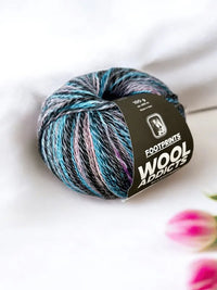 Lang yarns Wool Addicts footprints