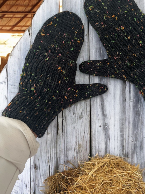 Mittums mittens pattern (PDF) + woolwomen neon tweed dk yarn