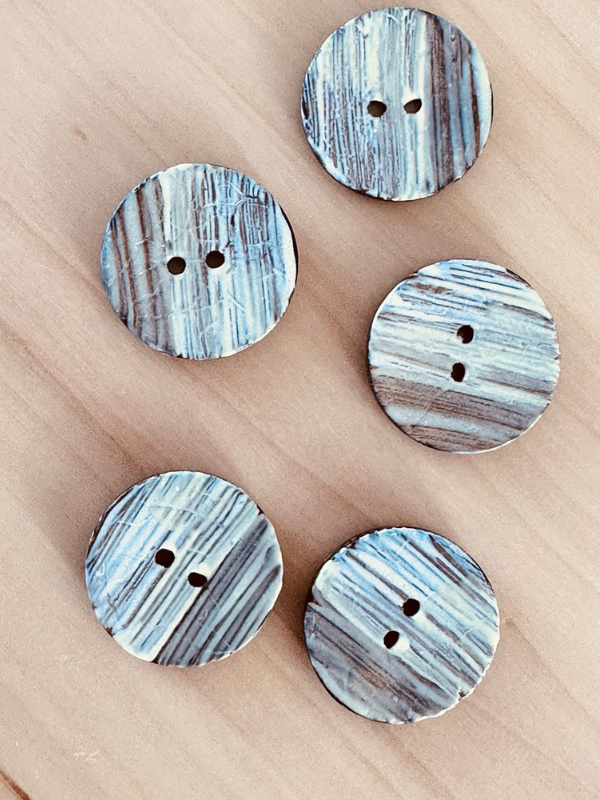 Hand-painted recycled buttons 25mm