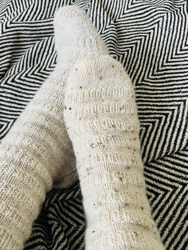 Juhani sock pattern PDF+ Lana Grossa Meilenweit Tweed