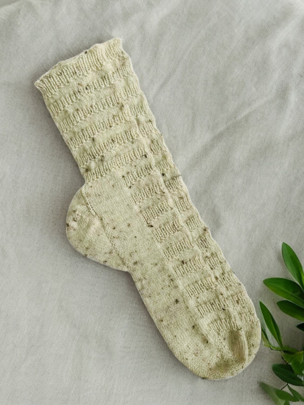 Juhani sock pattern PDF+ Lana Grossa Meilenweit Tweed