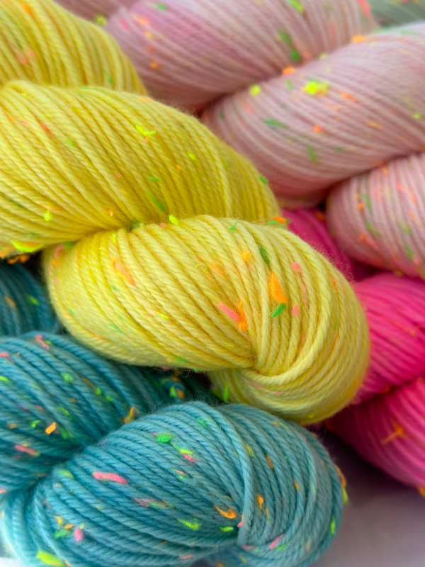 WoolWomen neon tweed