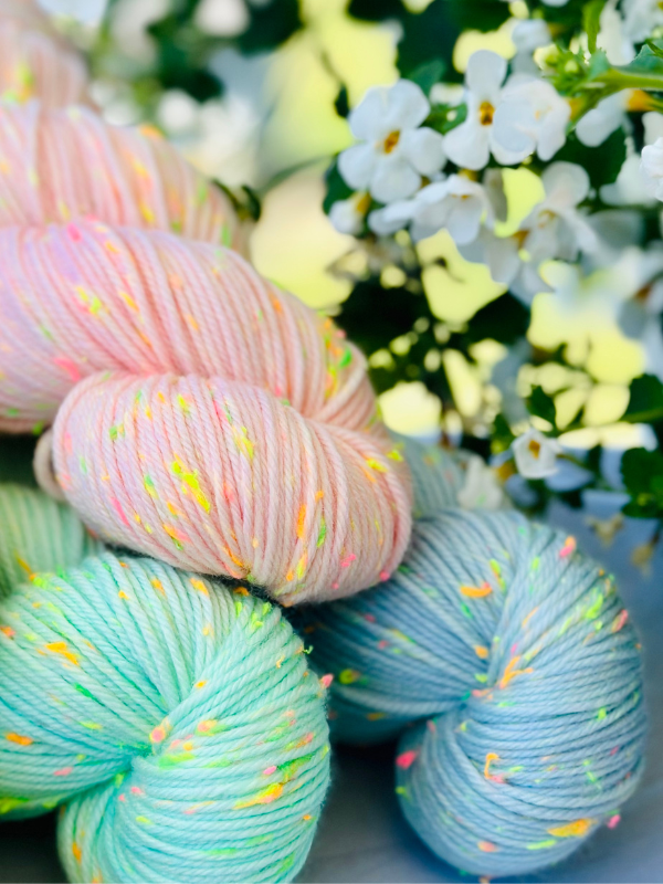 WoolWomen neon tweed