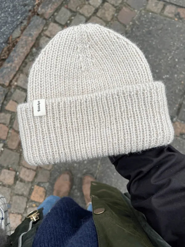 Petiteknit weekend hat knitting pattern