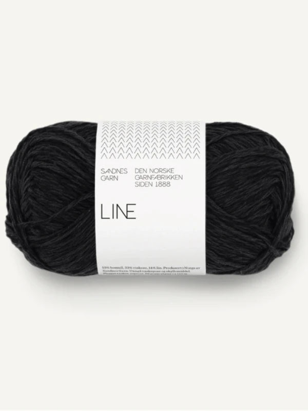A skein of black Sandnes Garn Line yarn with white Norwegian packaging and a chevron pattern, ideal for making the Milly Sweater & Skirt Neuleohje Suomi +Sandnes Garn line set.