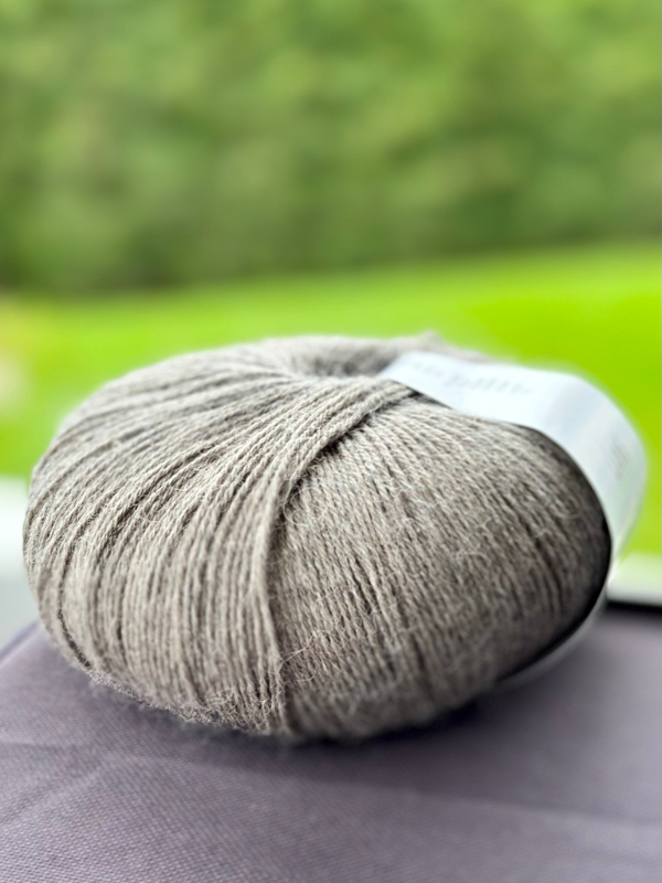 Instructions for Mittums gloves (PDF) + Lang Alpaca soxx 4ply 