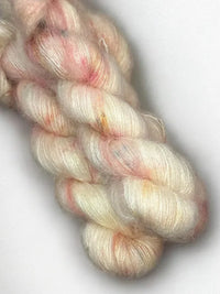 WoolWomen silk mohair sävyssä riks raks poks