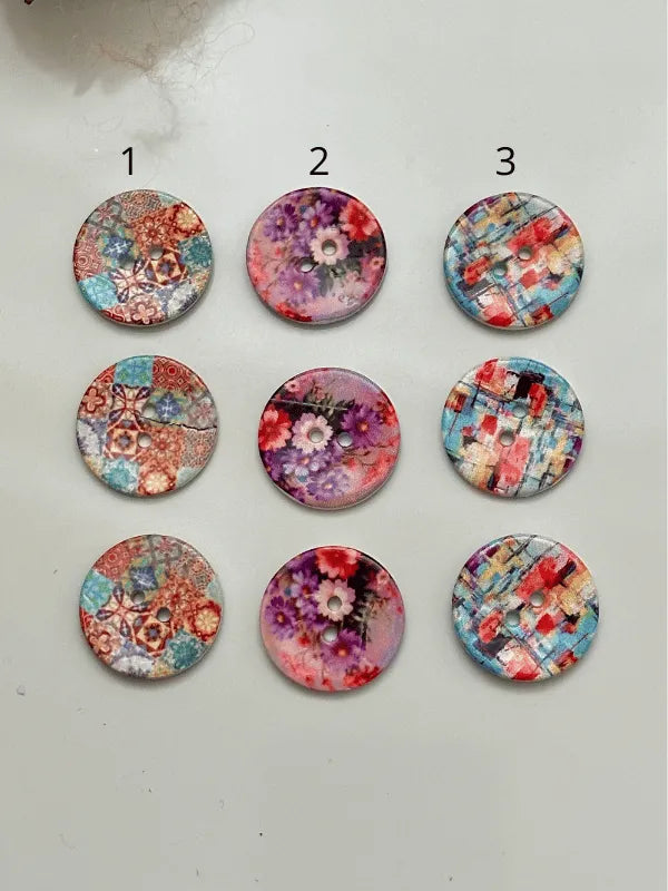 Painted coconut button 25mm