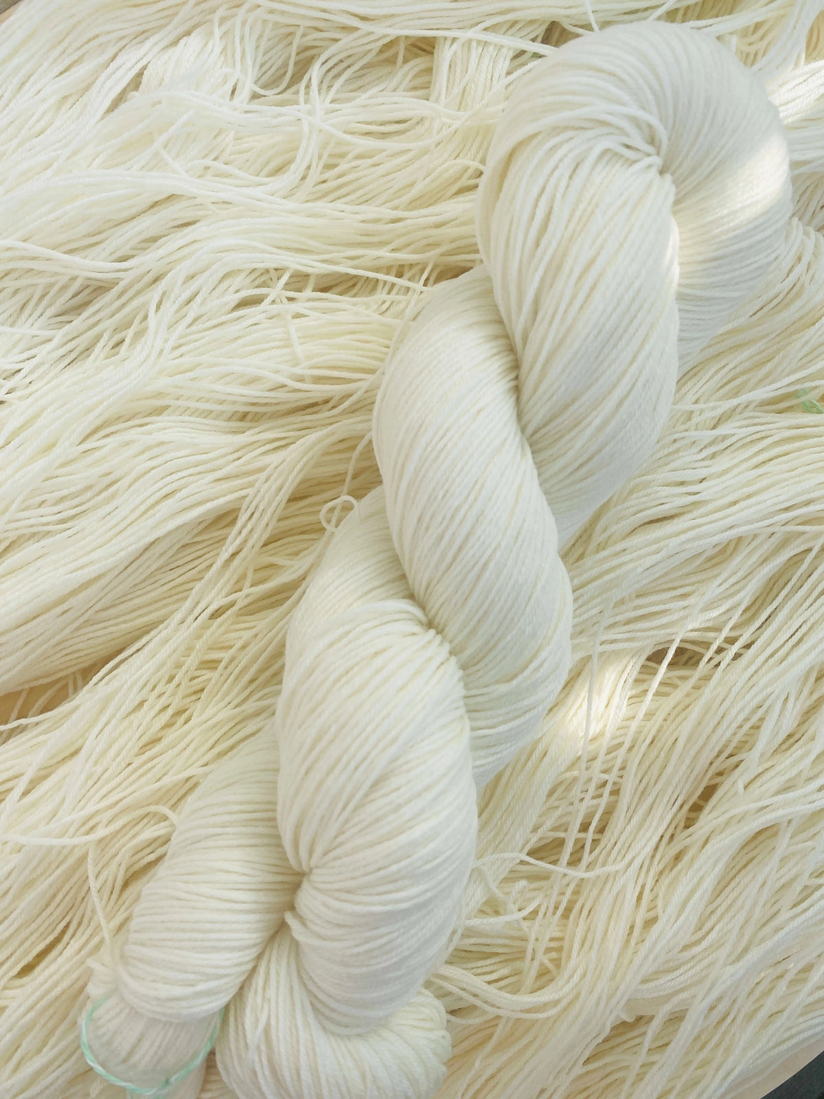 käsivärjäykseen merino sock lankapohja