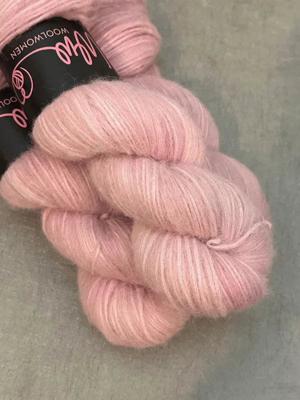 WoolWomen Alpaca blow